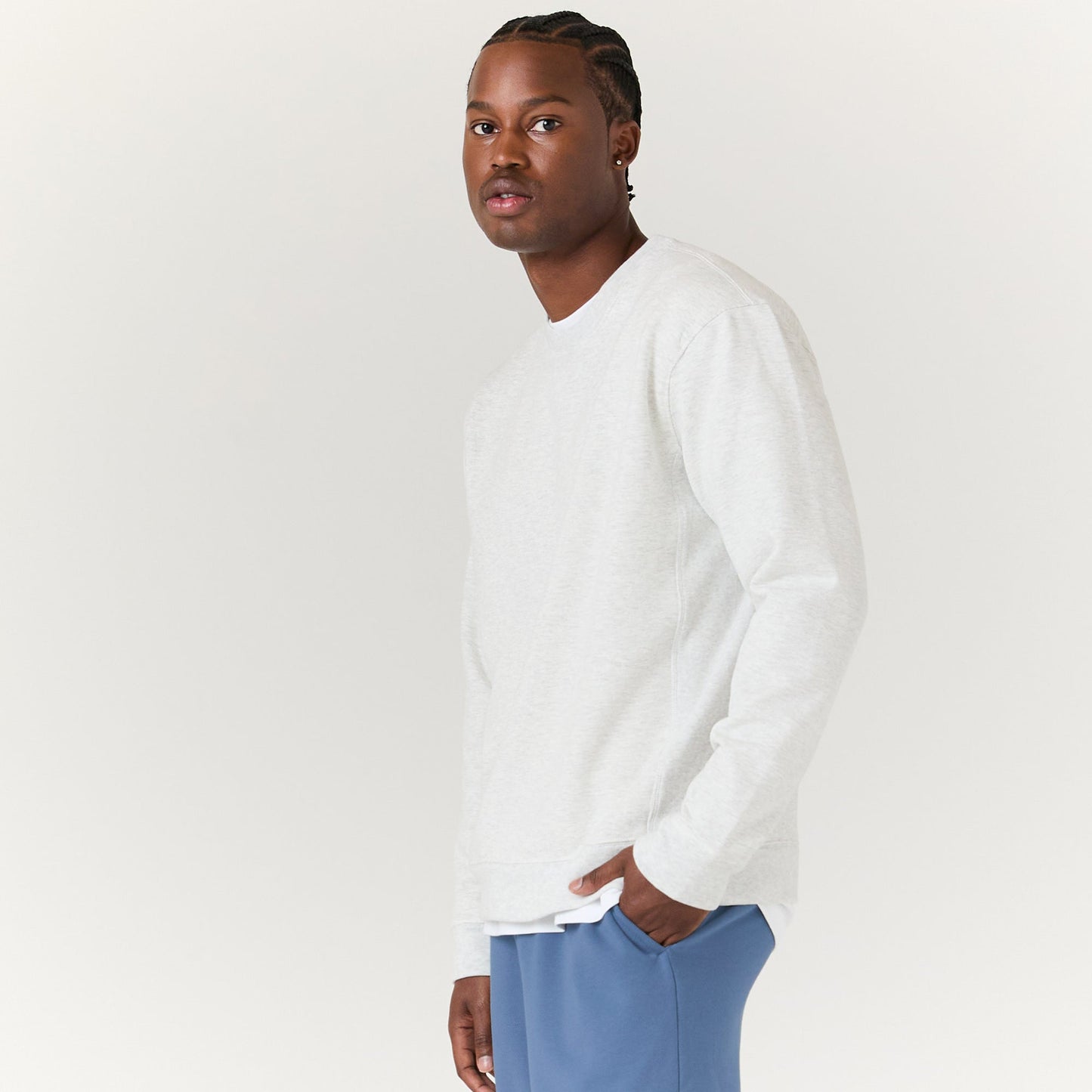 Stance Aura Crew Sweatshirt Heather Grey |model