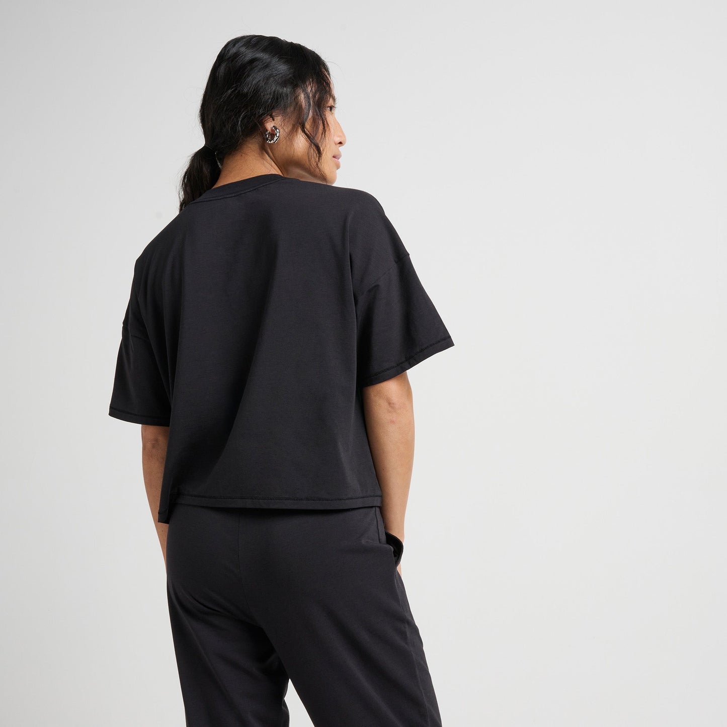 Stance Women's Lay Low Boxy T-Shirt Black |model