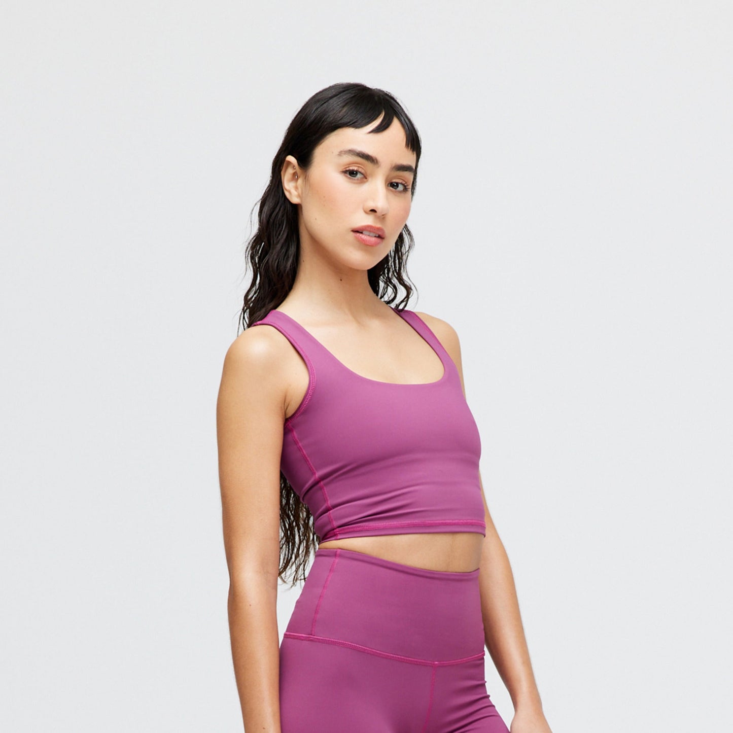Stance Women's Happenings Crop Top Berry |model
