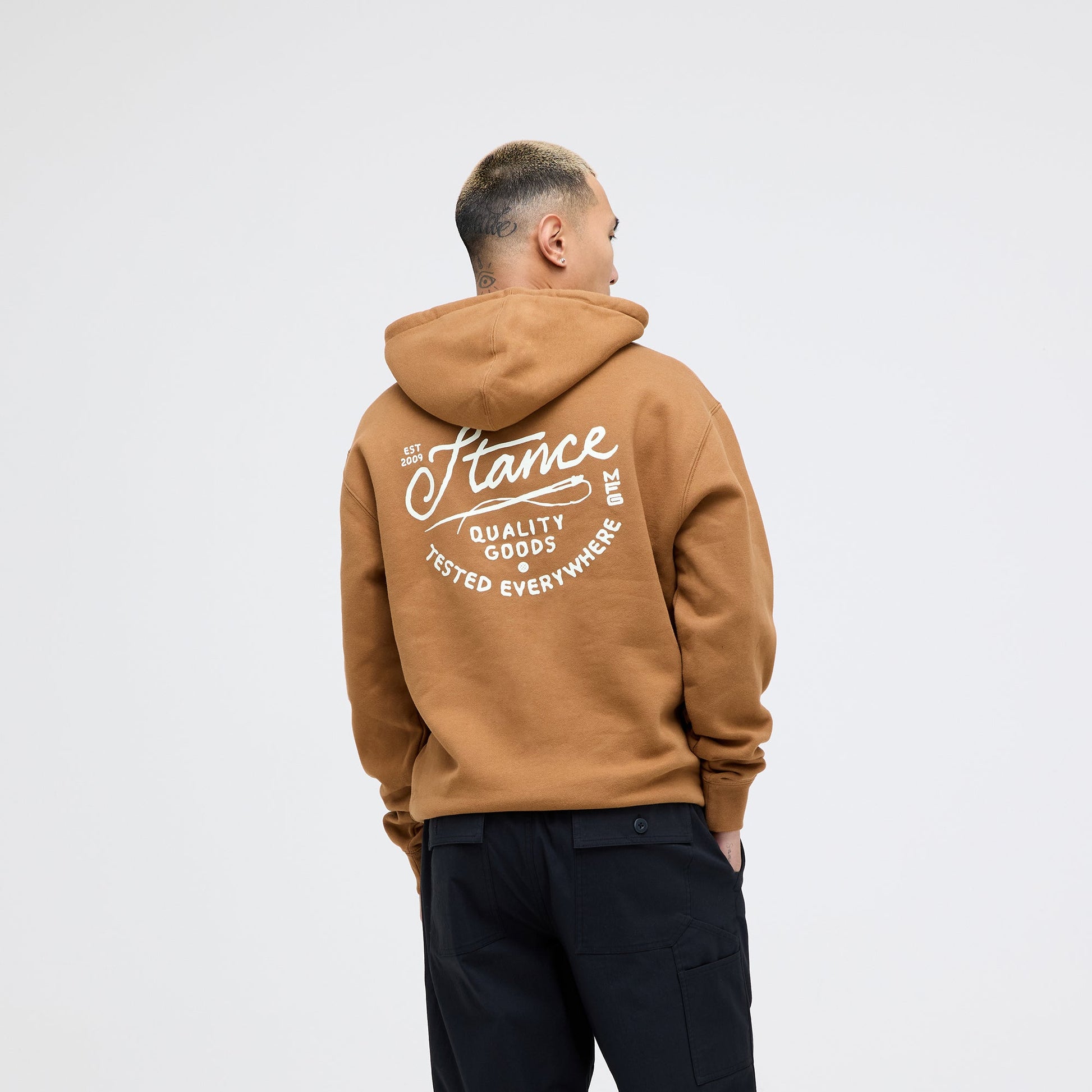 Stance Standard Issue Hoodie Saddle |model