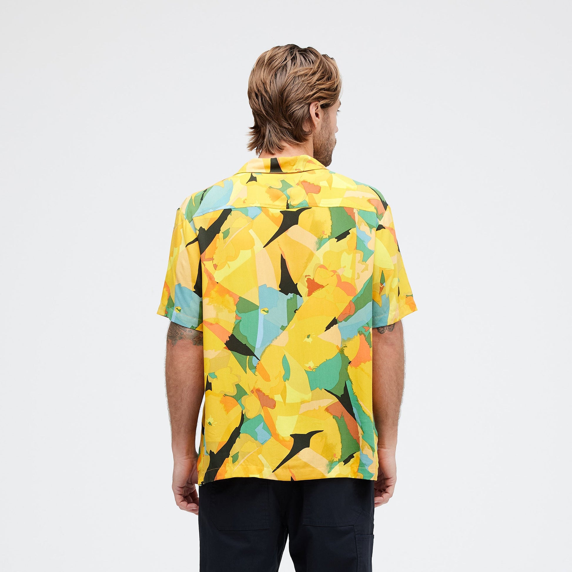 Stance Yoto Button Up T-Shirt Tropical |model