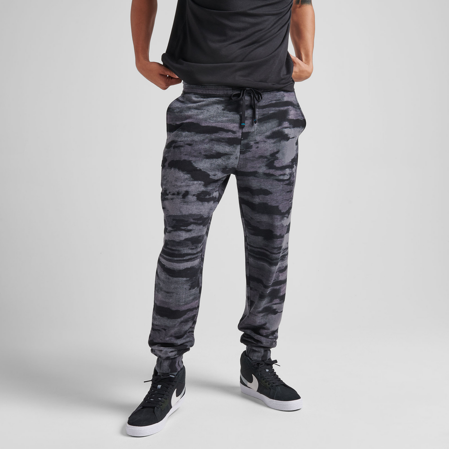 Stance Shelter Jogger Charcoal |model