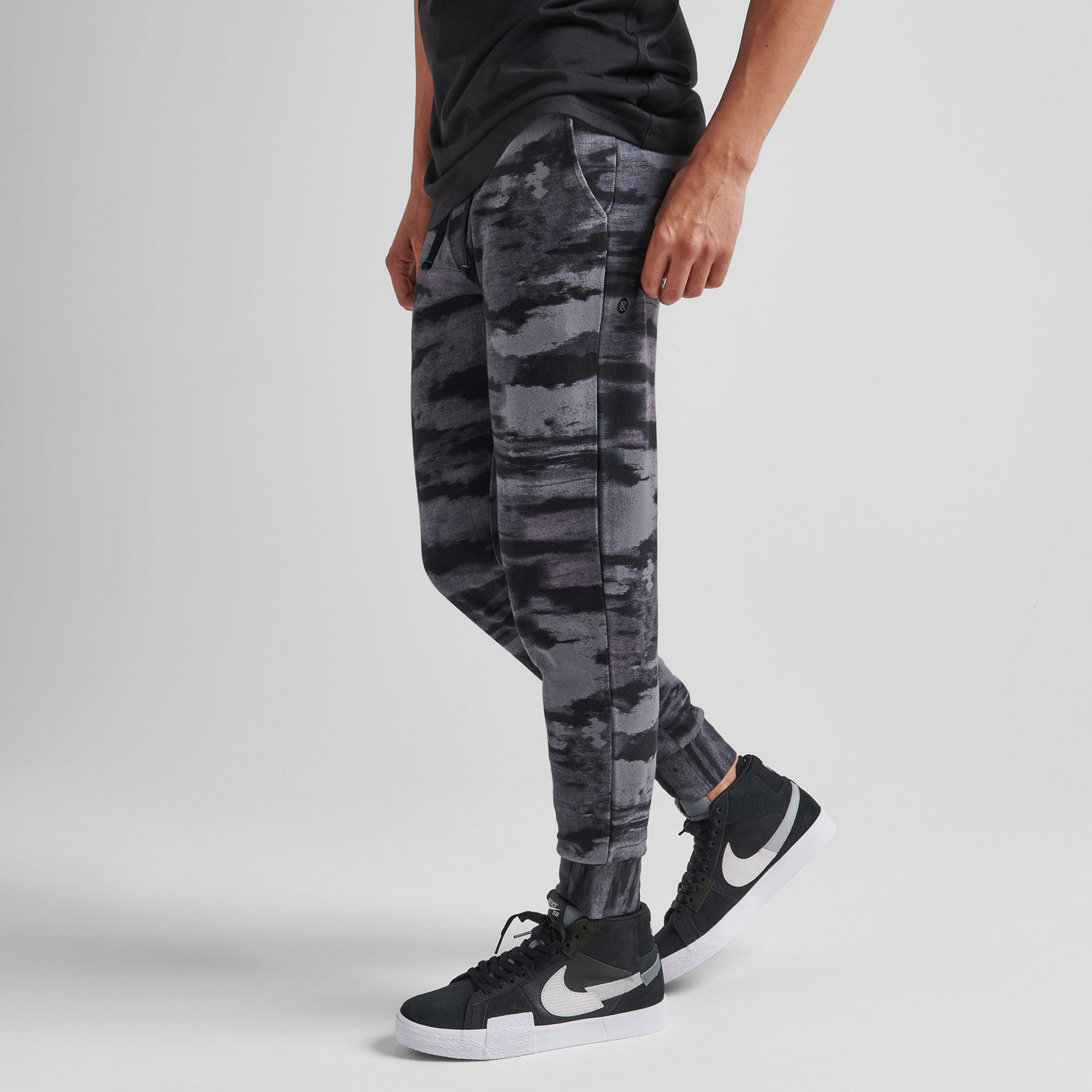 Stance Shelter Jogger Charcoal |model