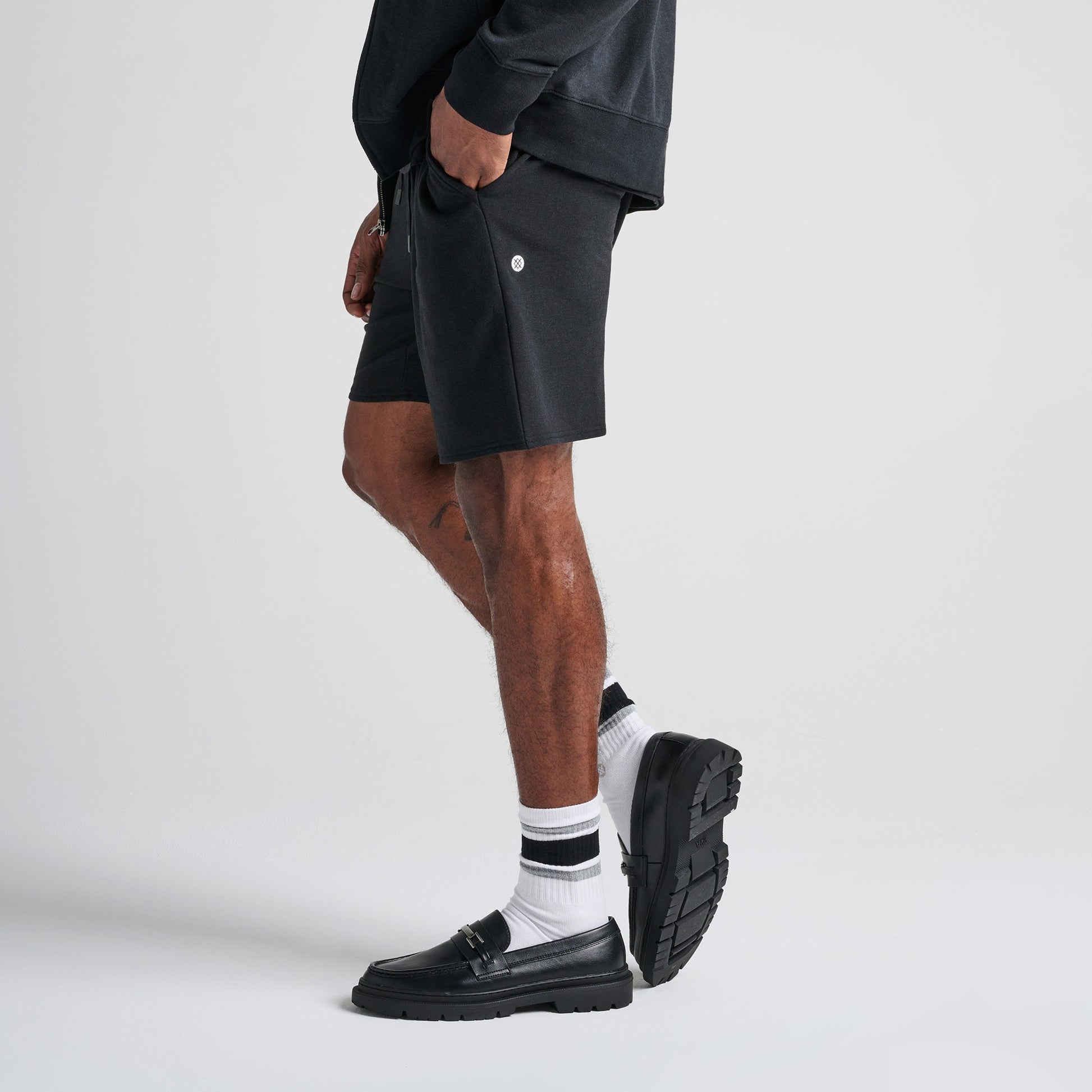 Stance Shelter Short Black |model
