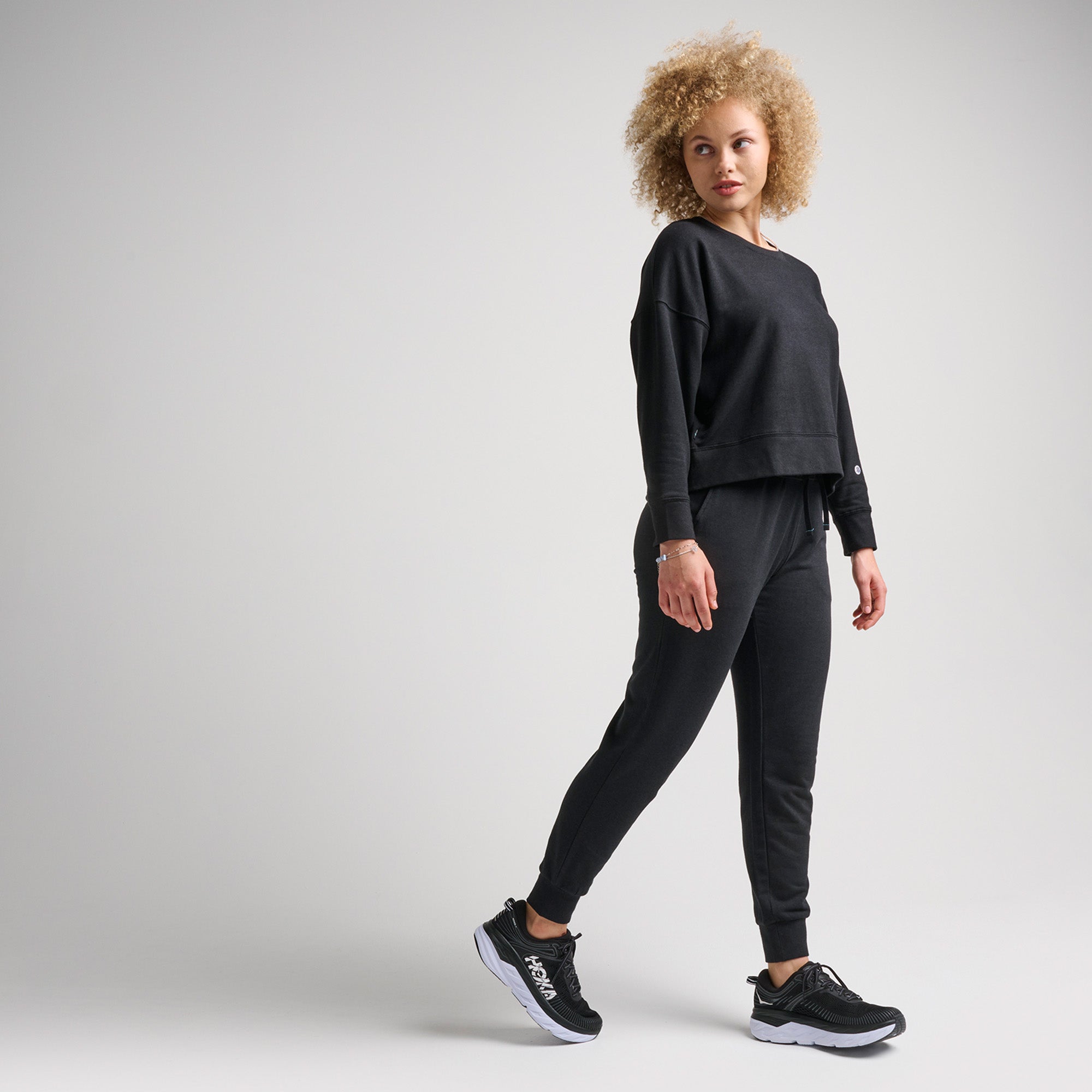 Stance Women's Shelter Crew Black |model