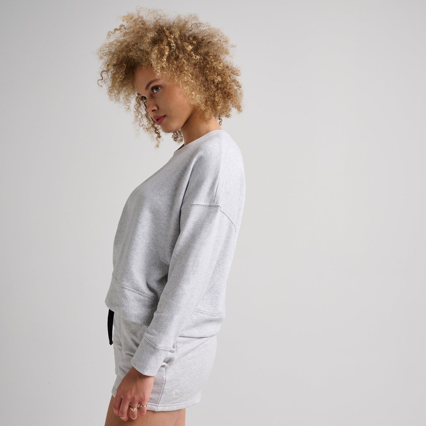Stance Women&#39;s Shelter Crew Heather Stone |model