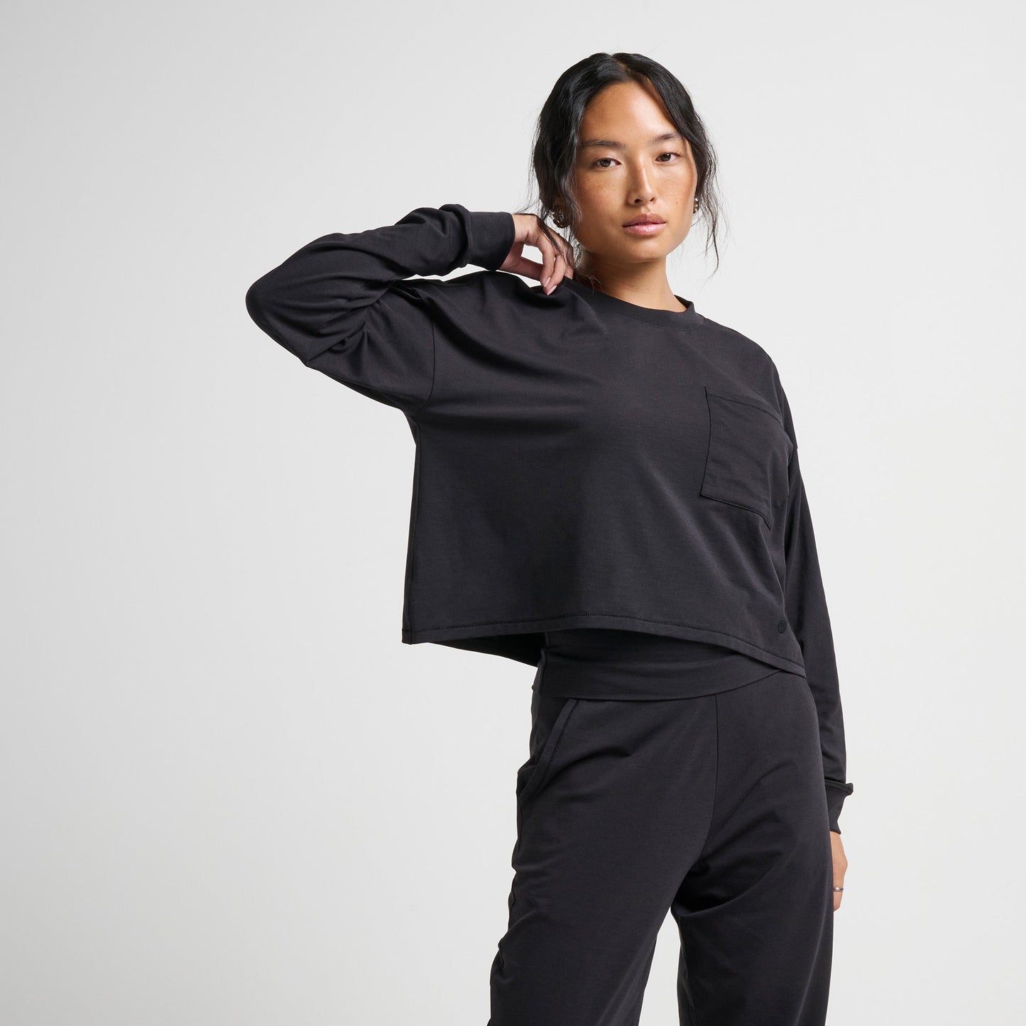 Stance Women&#39;s Lay Low Boxy Long Sleeve T-Shirt Black |model